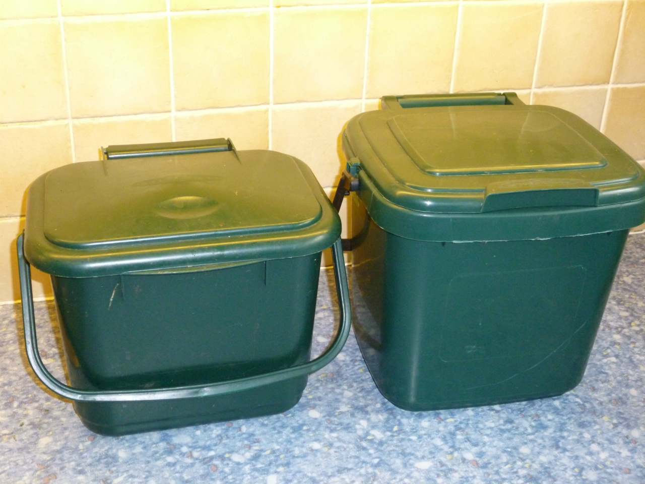 Paper bags for compost bins 2025